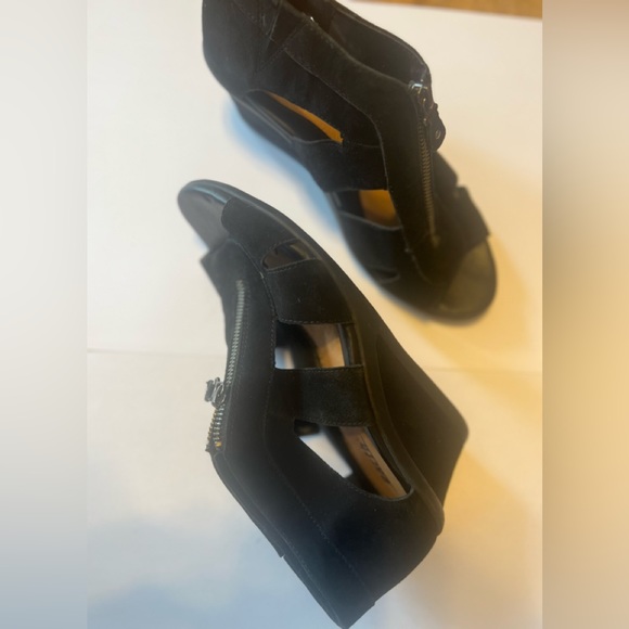 Used once leather Earth sandals size 8 - Picture 2 of 11